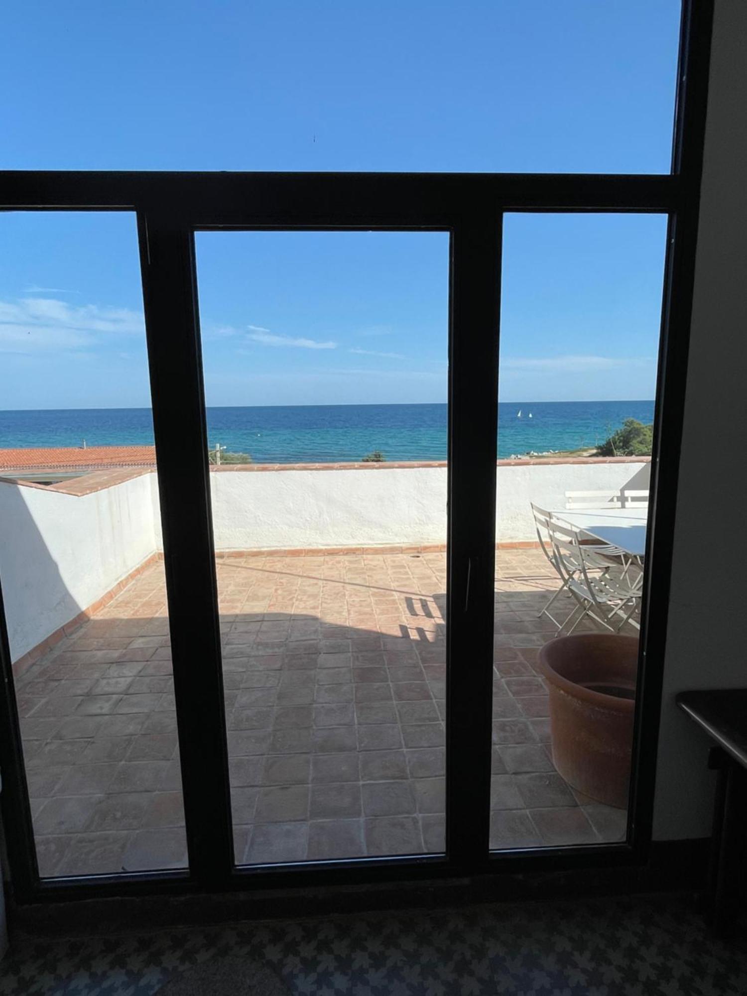 Espectacular Casa Indiana En Primera Linea De Mar Vilassar De Mar Bagian luar foto